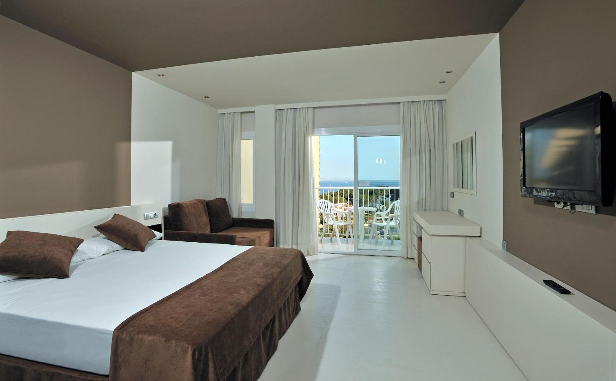 Xtra Family Room Sea View