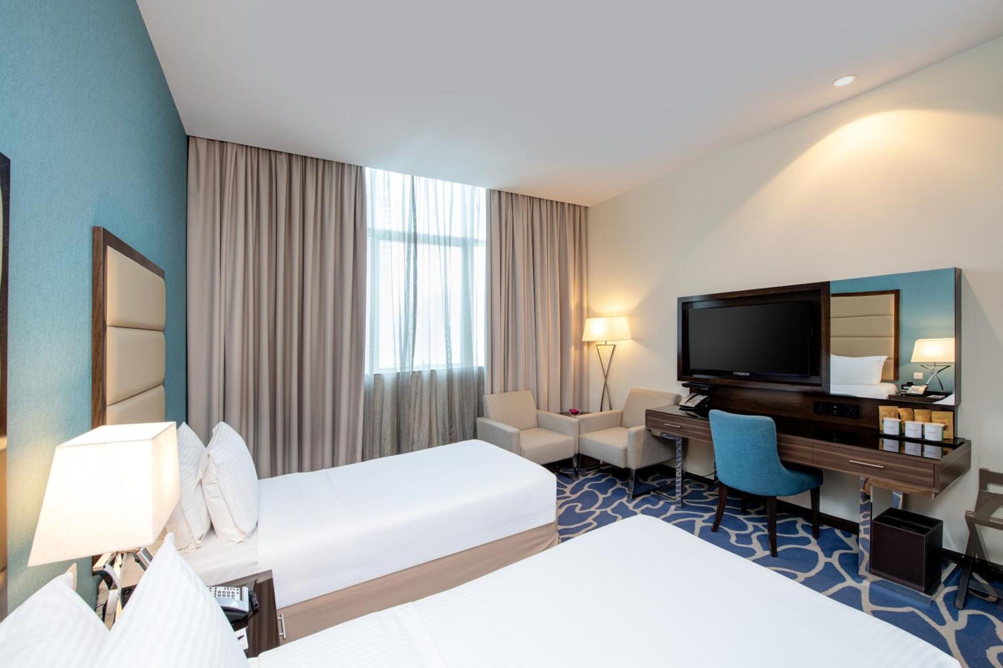 Deluxe Twin Room Partial Sea View