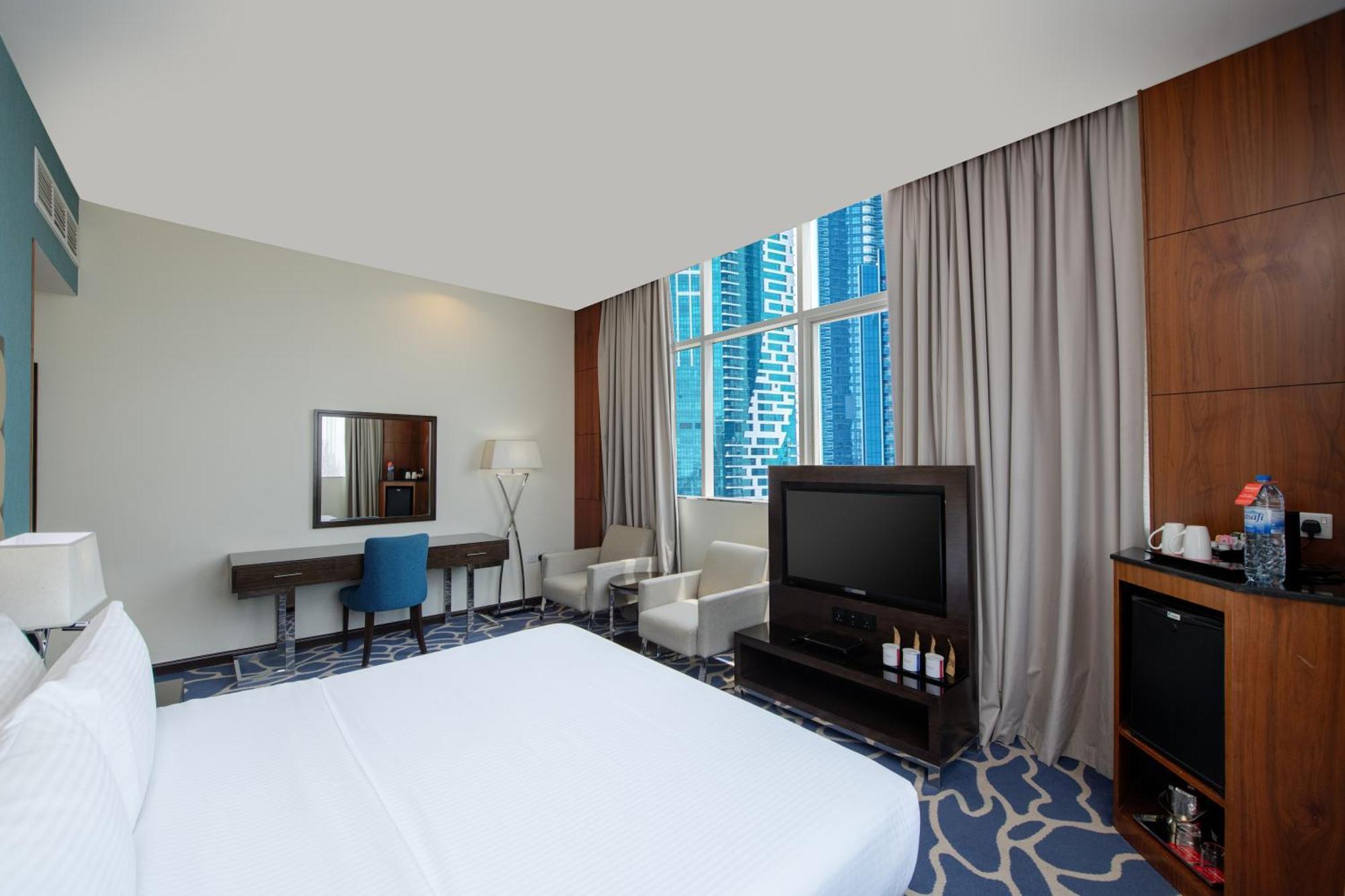 Executive King Room Partial Sea View