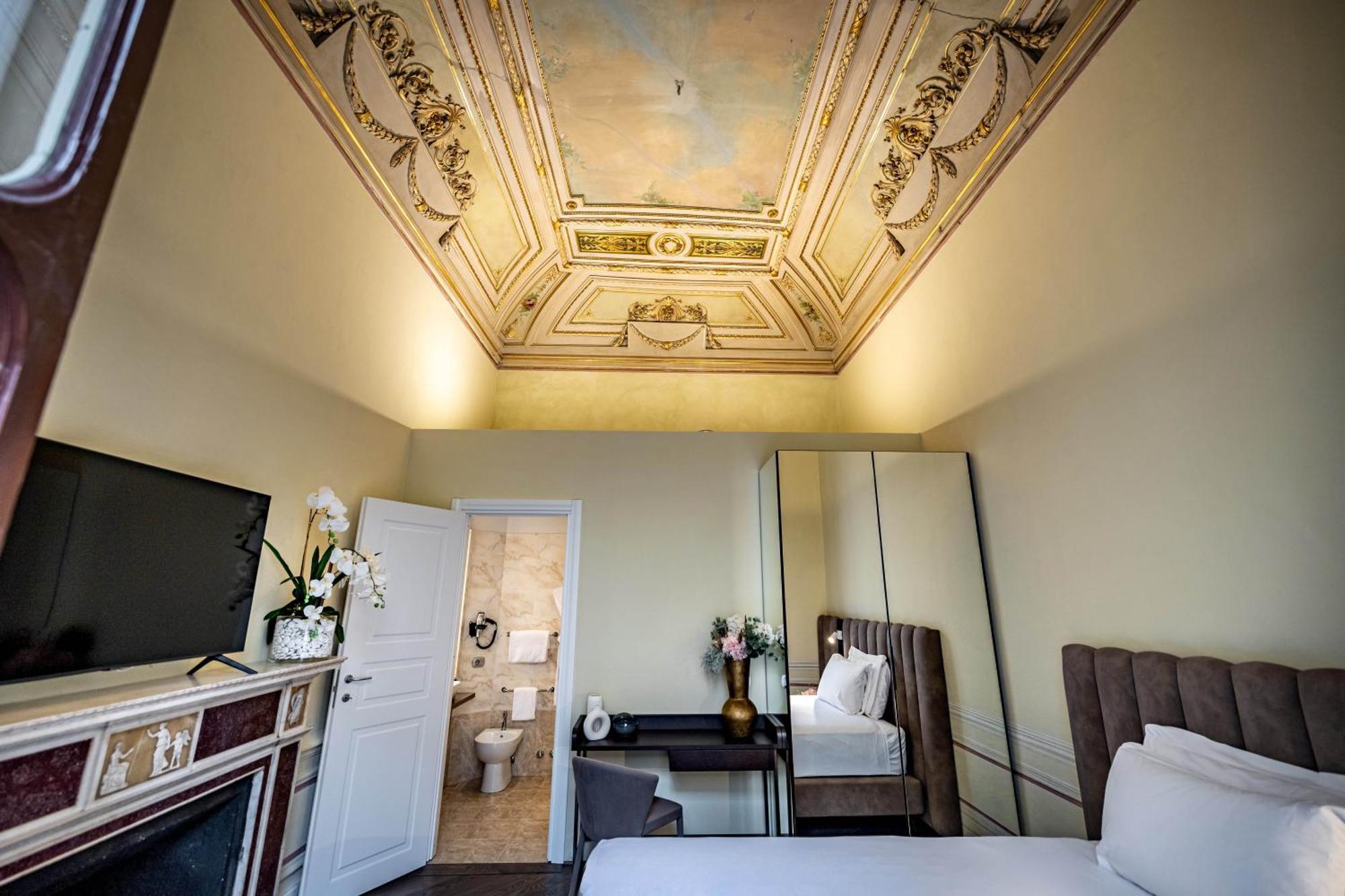 Classic Single Room