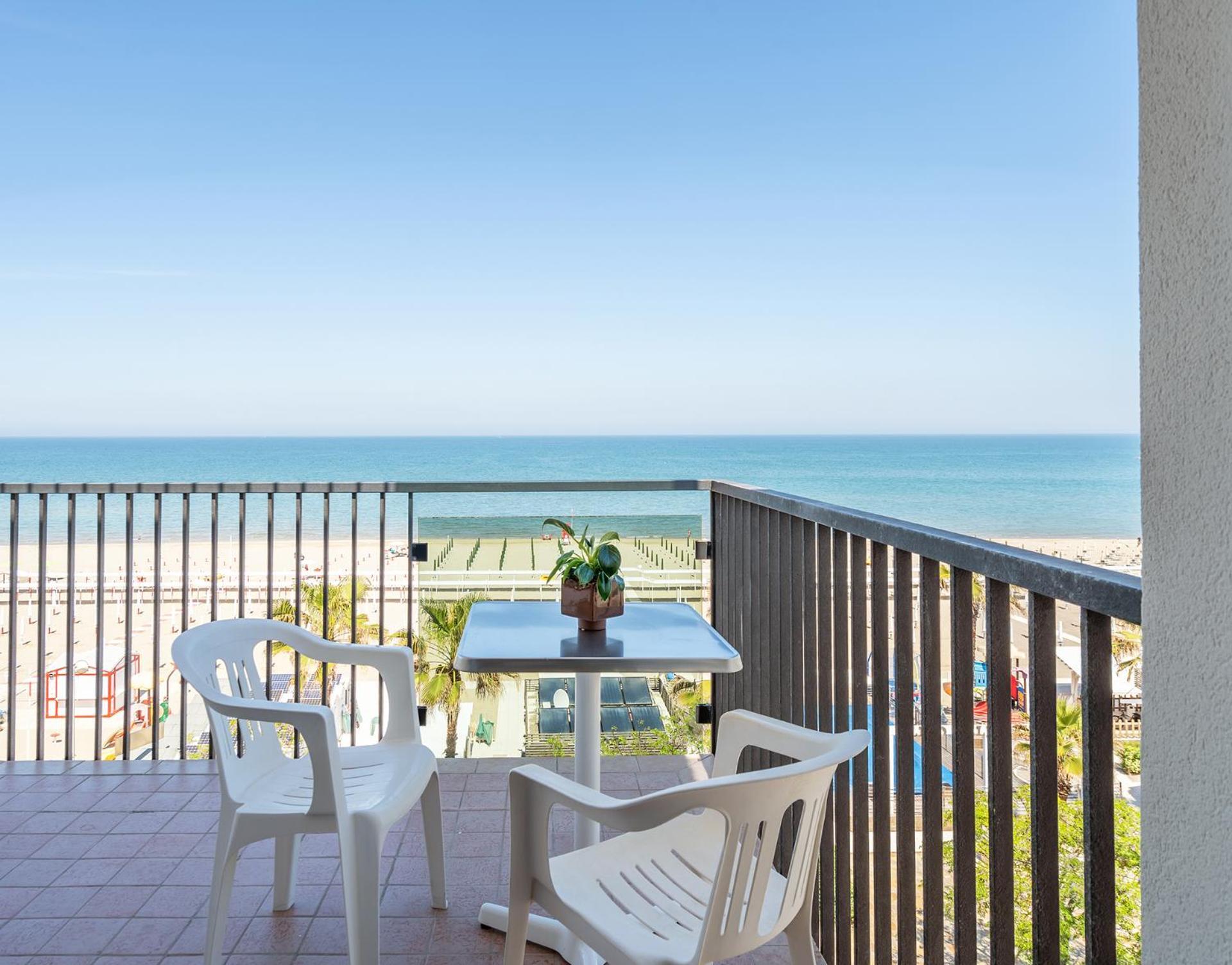 Deluxe Triple Room Sea View