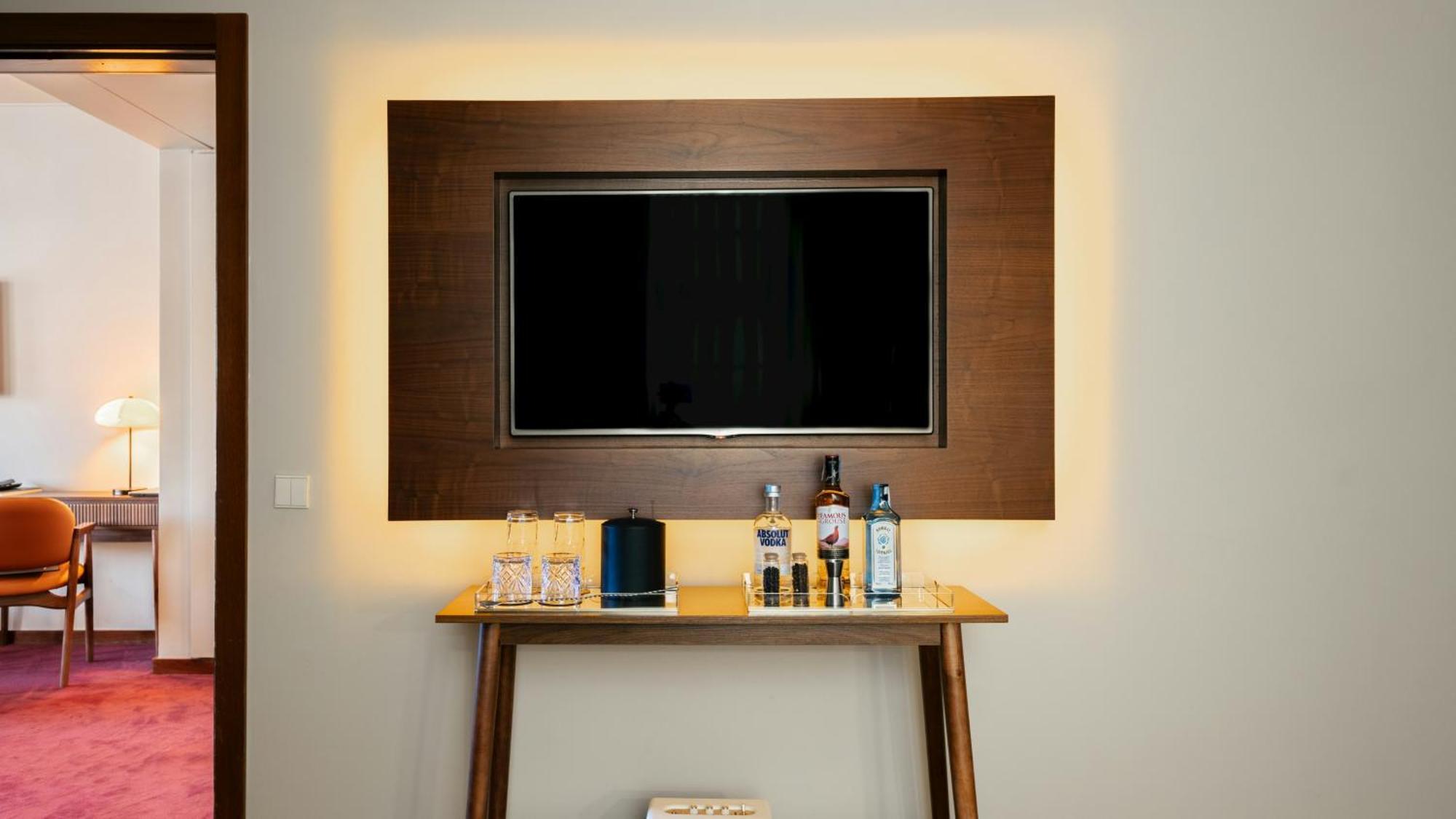 Triple Suite Grand View
