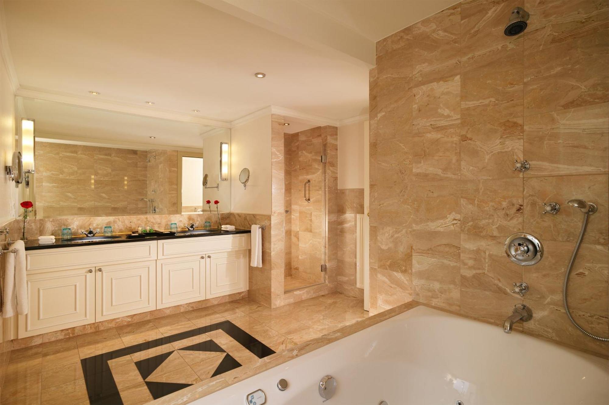 Presidential Suite Club level 2 Bedroom Suite High floor