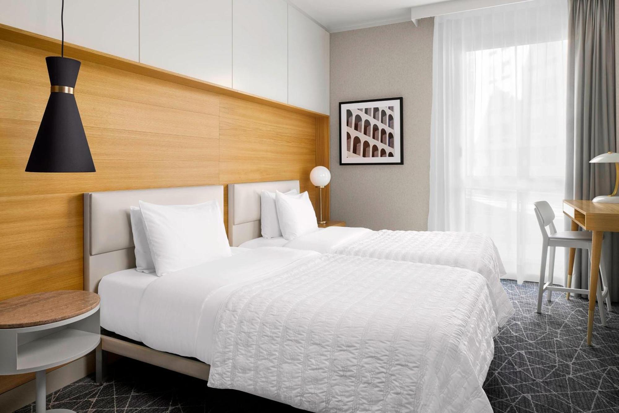 Deluxe Twin Room Larger Guest room 2 Twin or Single Beds