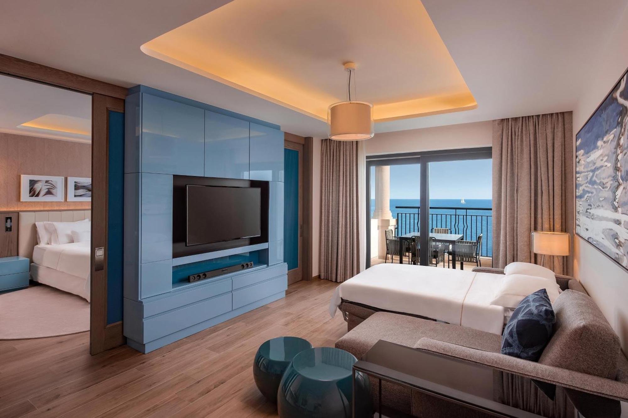 Luxury Infinity Bay Suite Sea View Private Pool