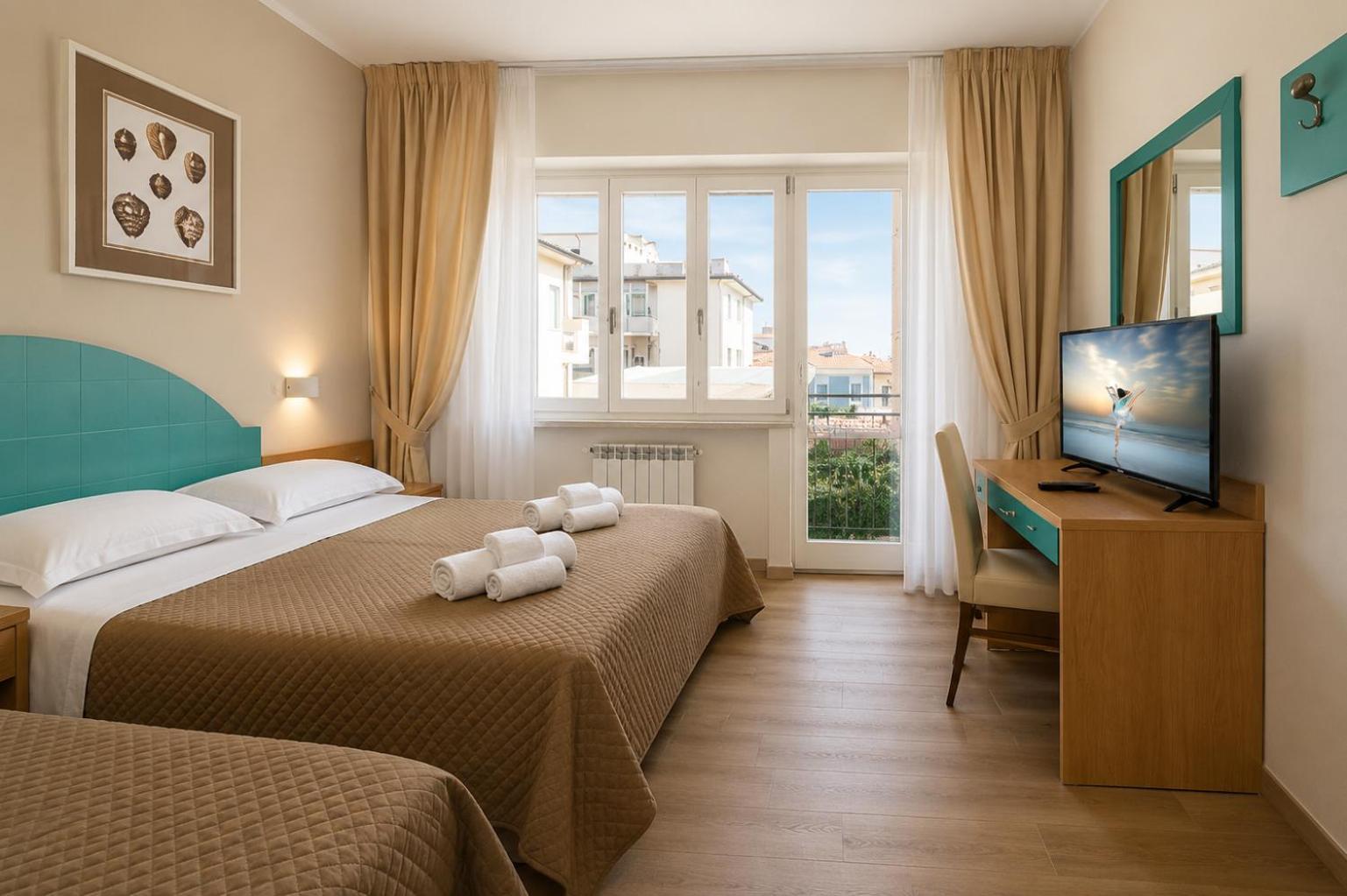 Triple Room Balcony