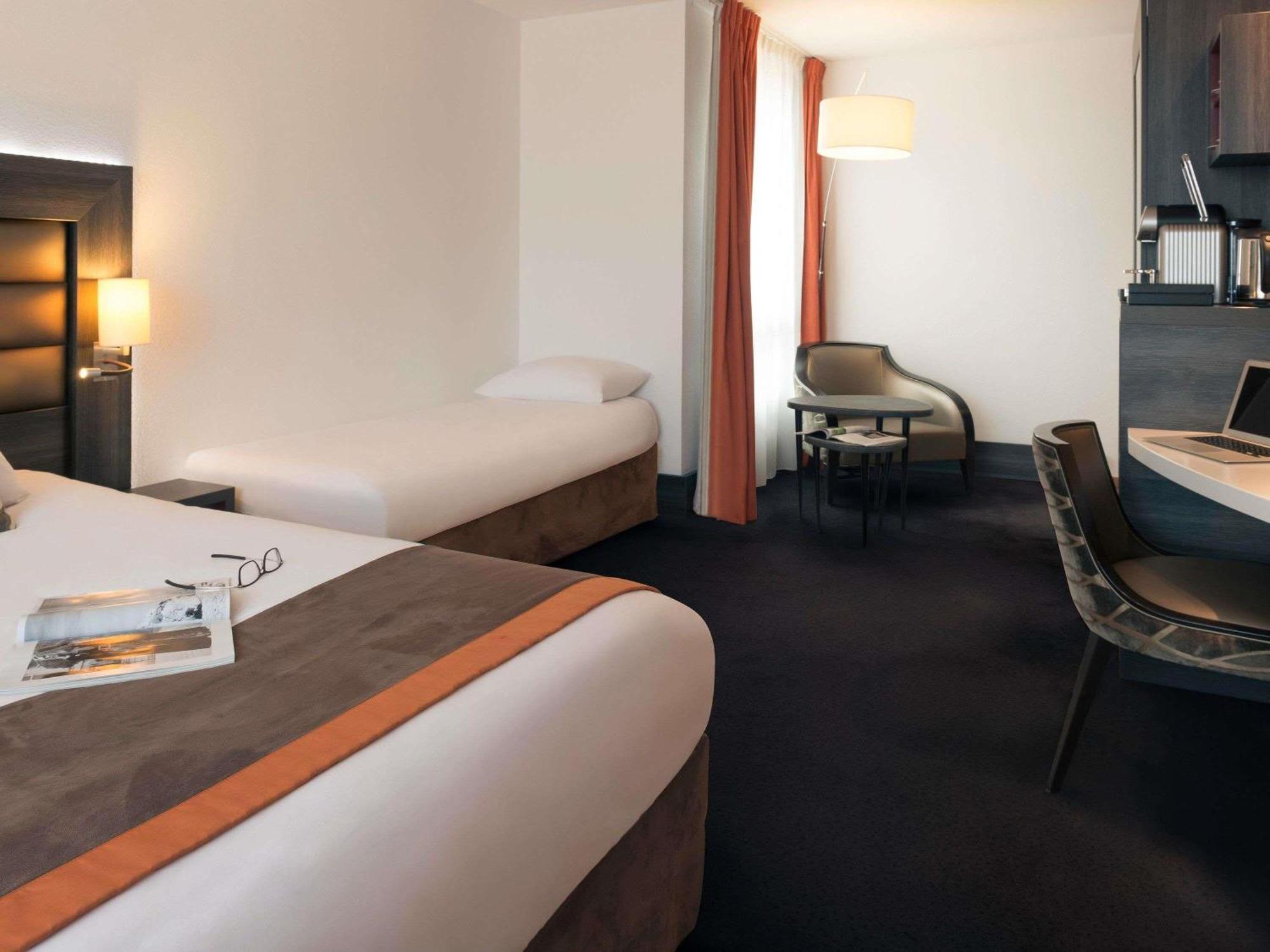 Executive Suite One Double Bed One Single Bed