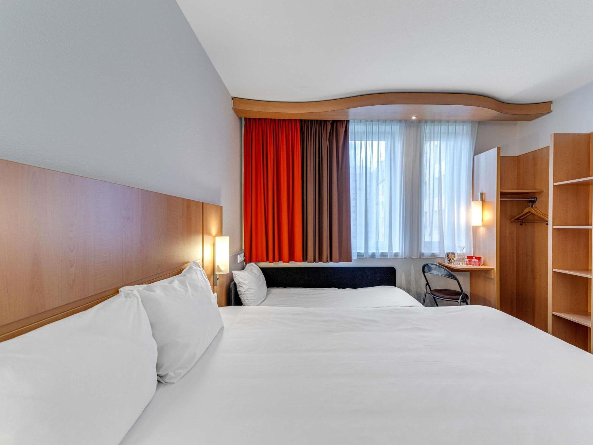 Standard Family Room One Double Bed One Single Bed