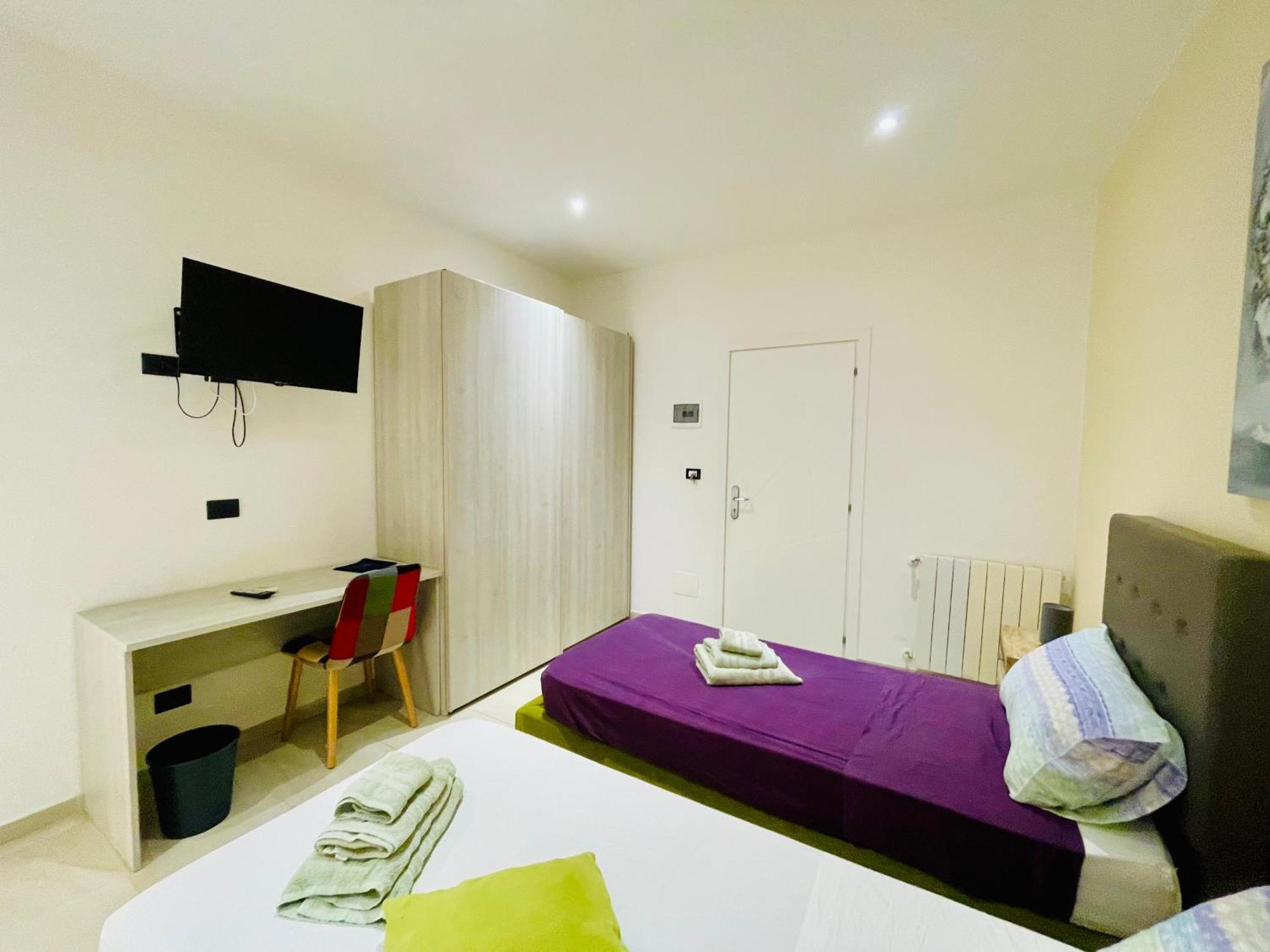 Triple Room Private Bathroom