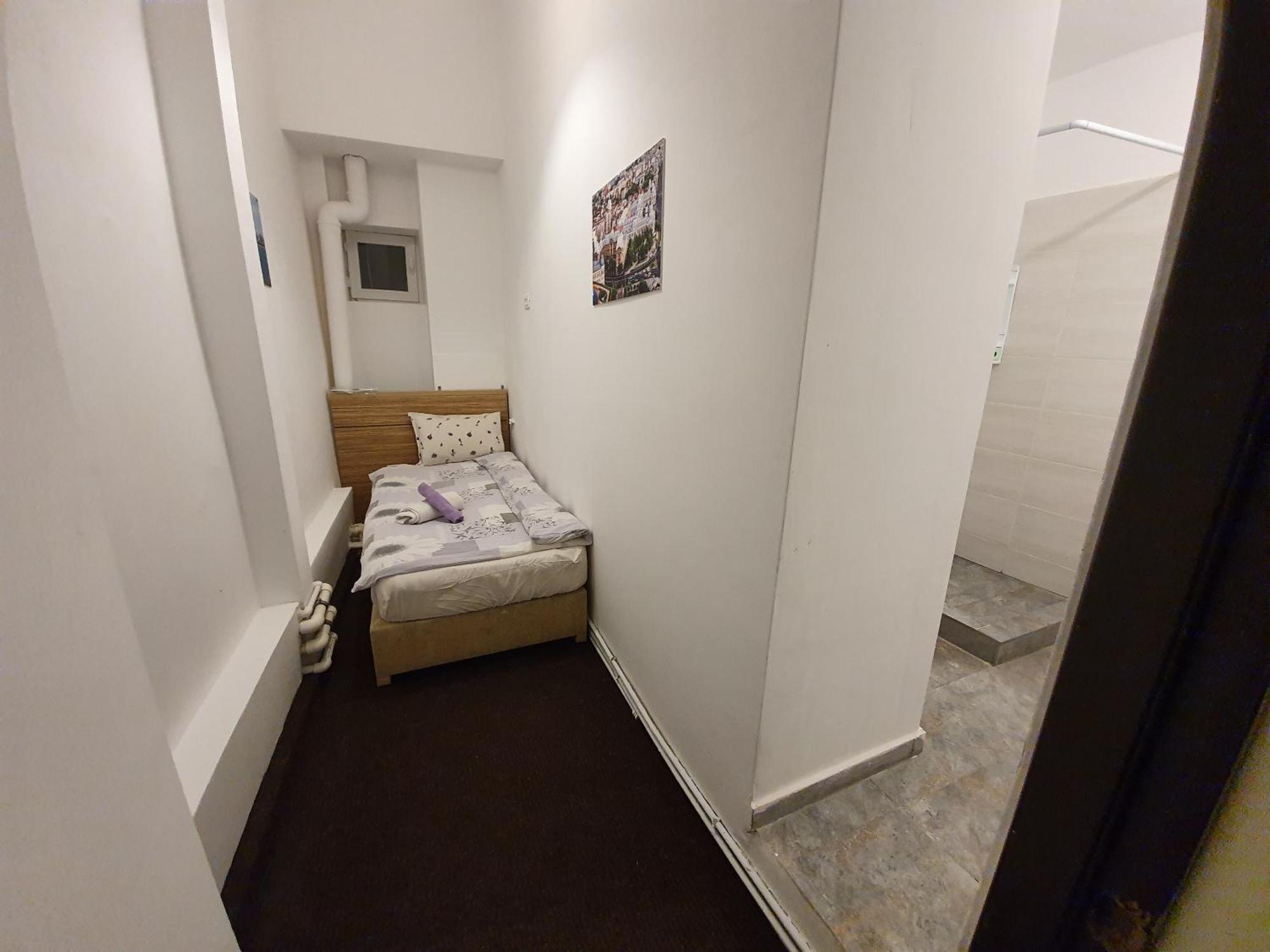 Budget Single Room