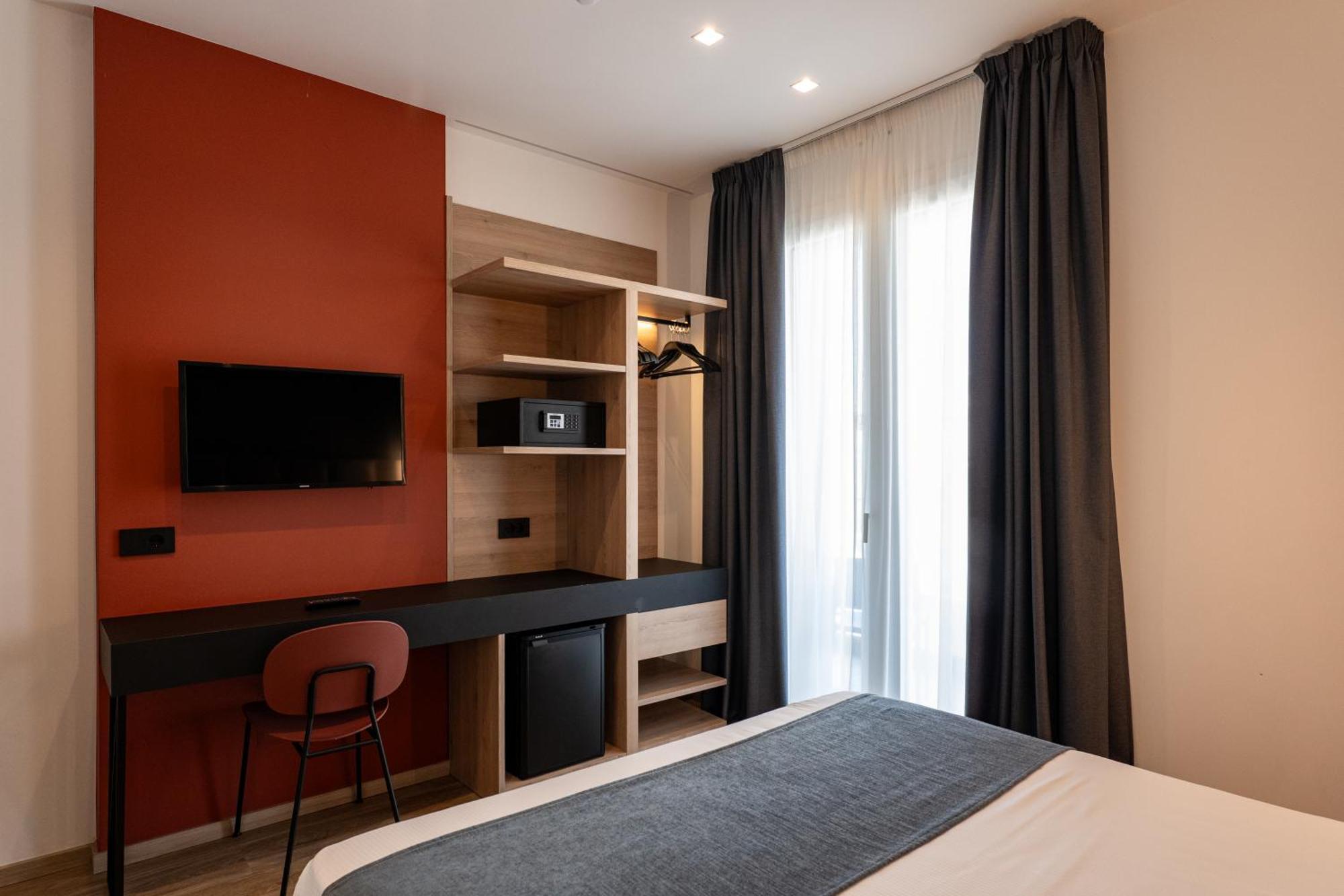 Superior Double Room Side Sea View Balcony