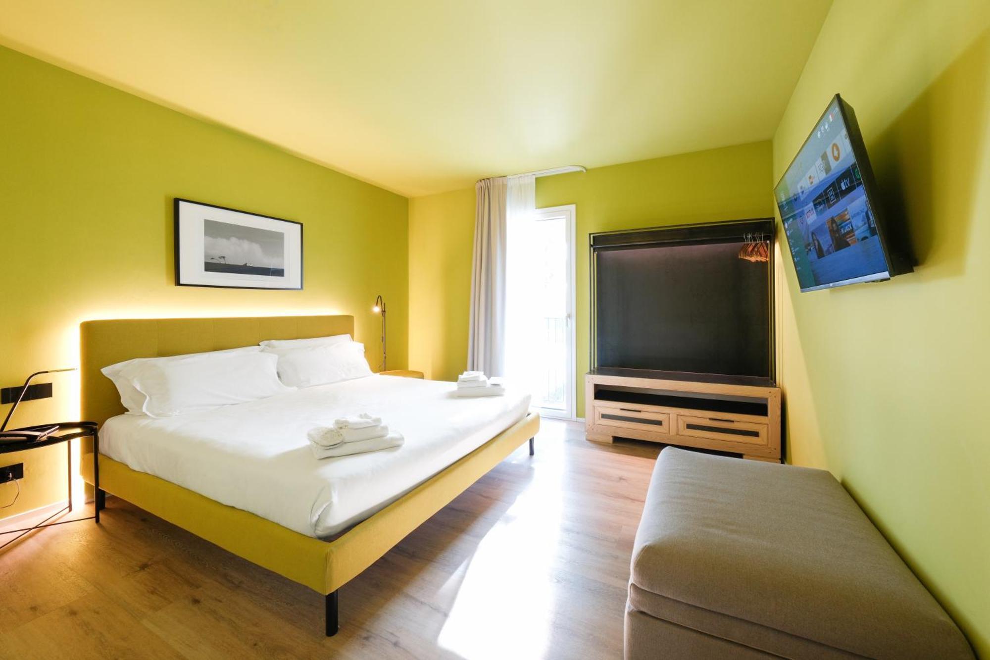 Superior Two-Bedroom Apartment Terrace
