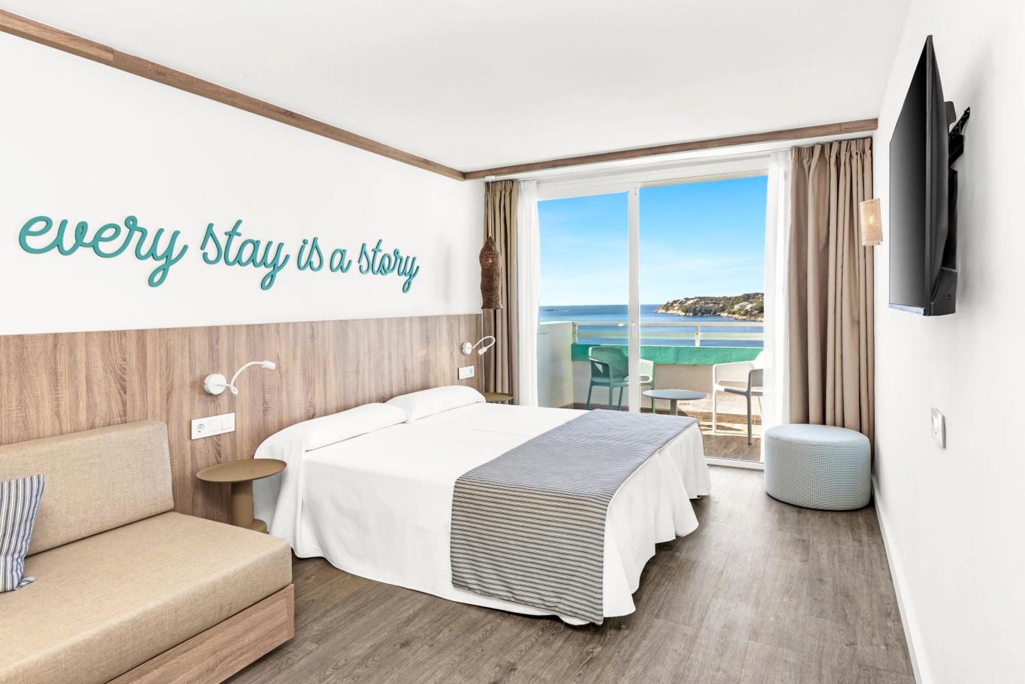 One-Bedroom Superior Apartment Sea View