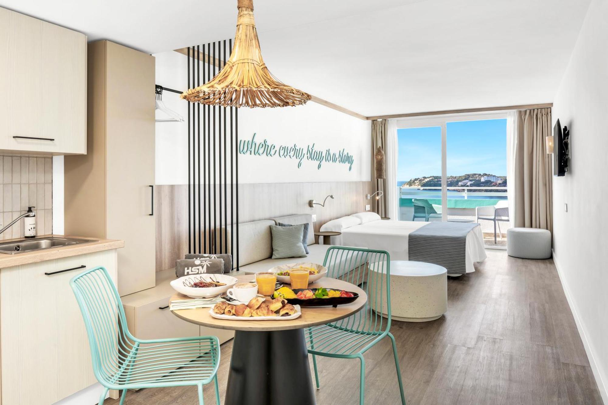One-Bedroom Superior Apartment Sea View