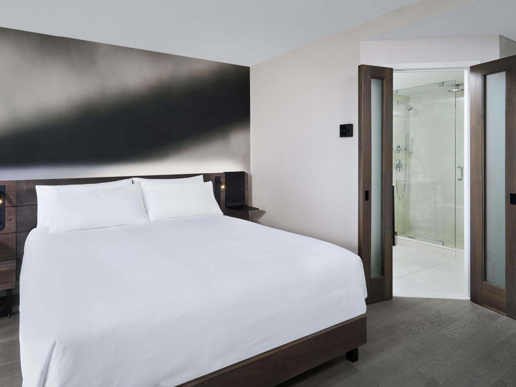 Executive King Room Renovated