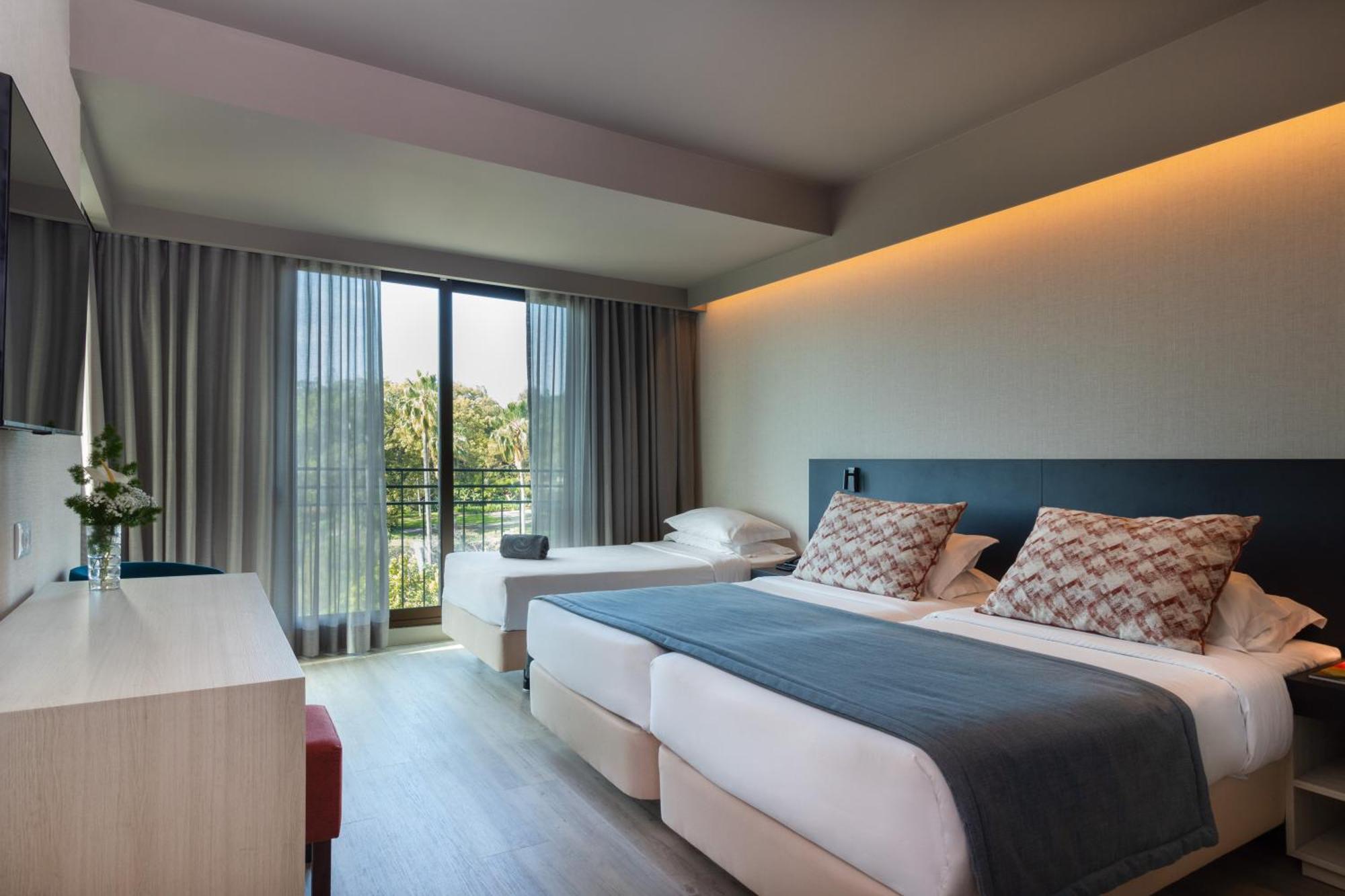 Double or Twin Room Garden View