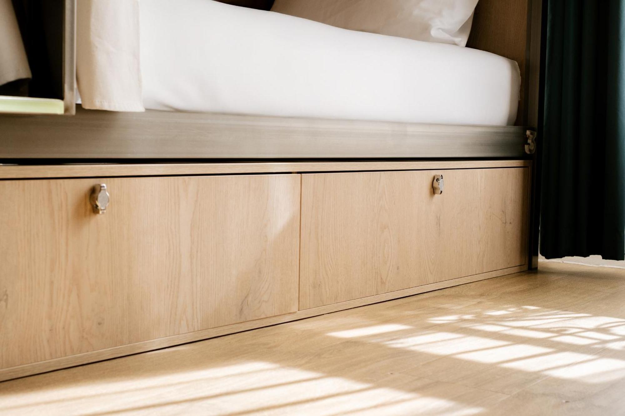 Bed 4-Bed Mixed Dormitory Room