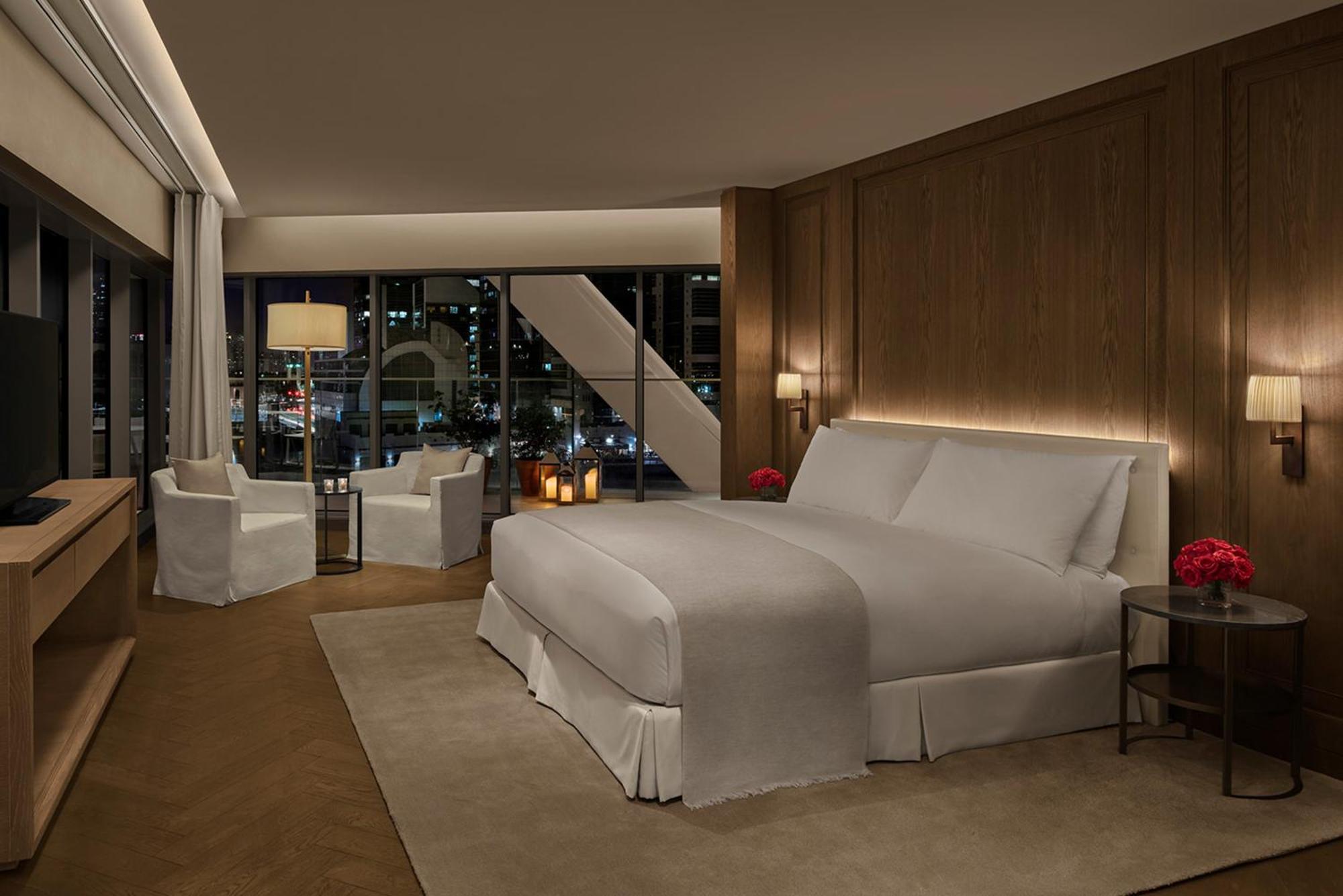 3 Bedroom Penthouse Suite Marina view Terrace
