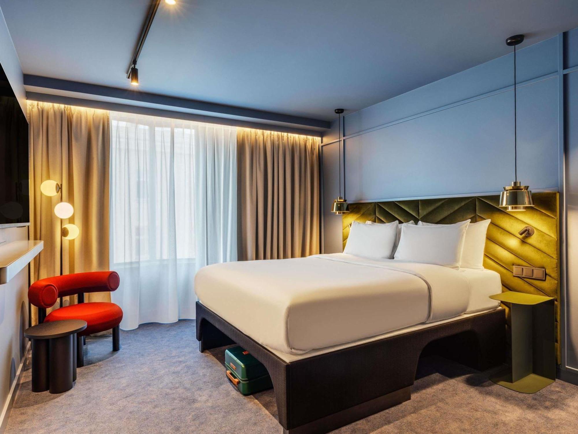 TRIBE EXTRA Queen Room