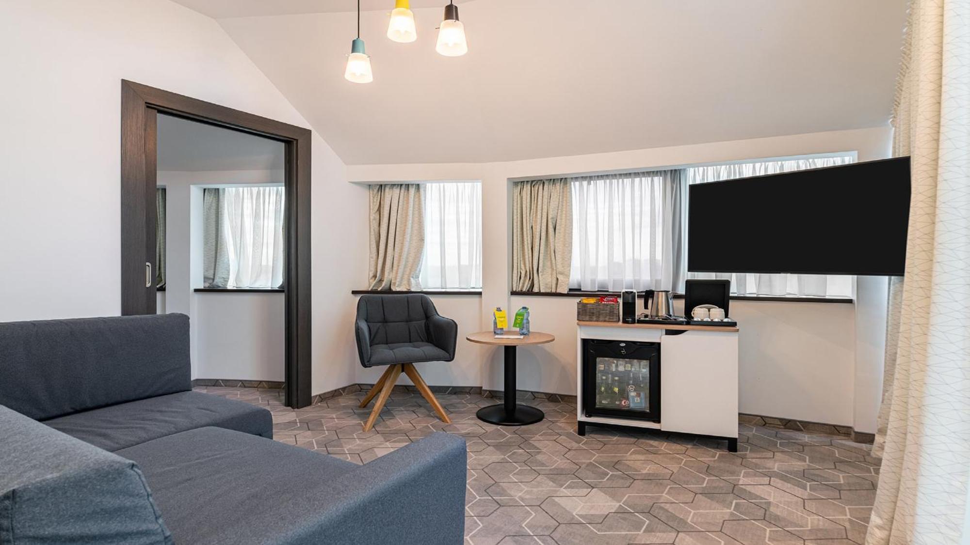 King Suite City View