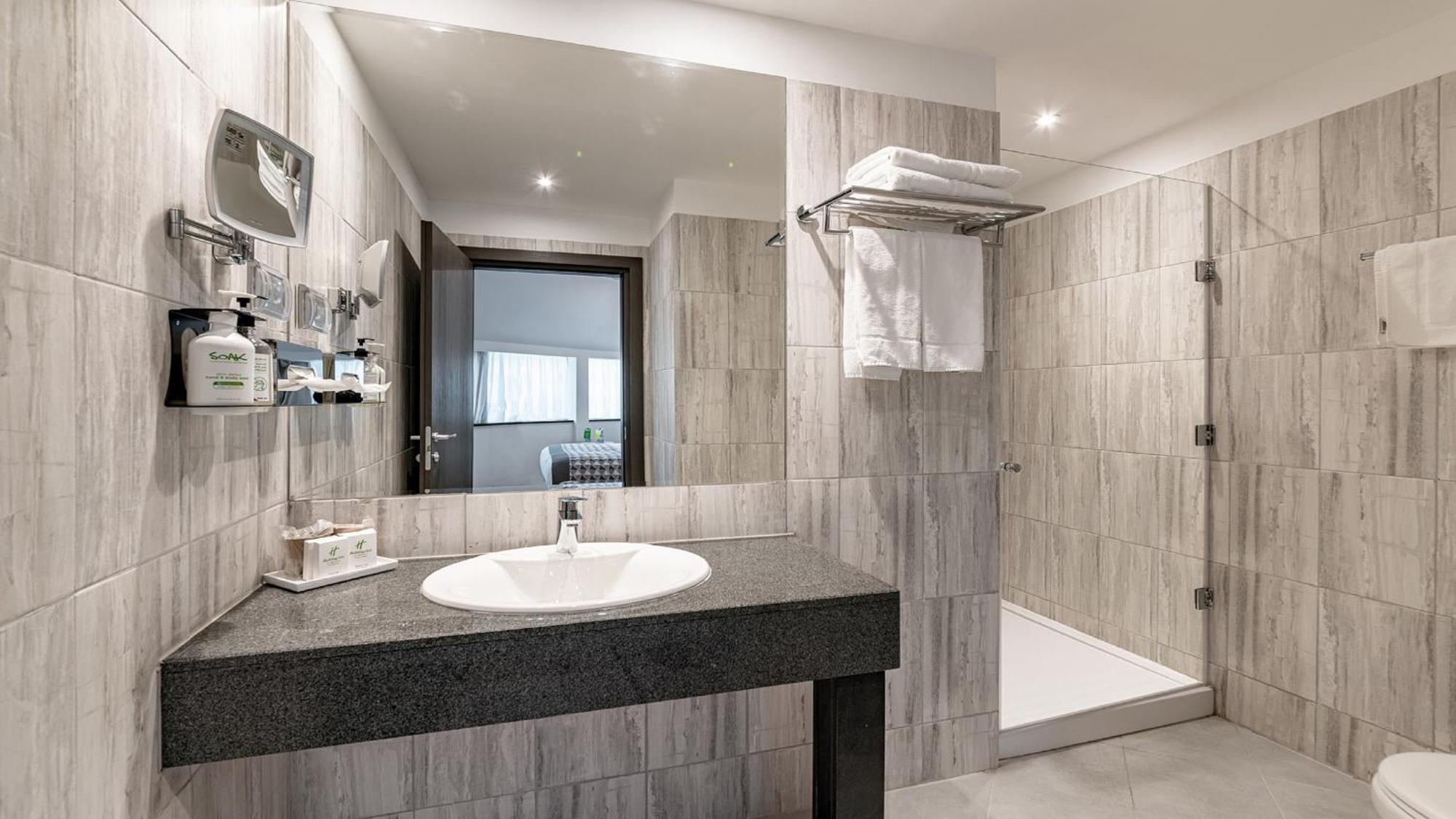 King Suite City View