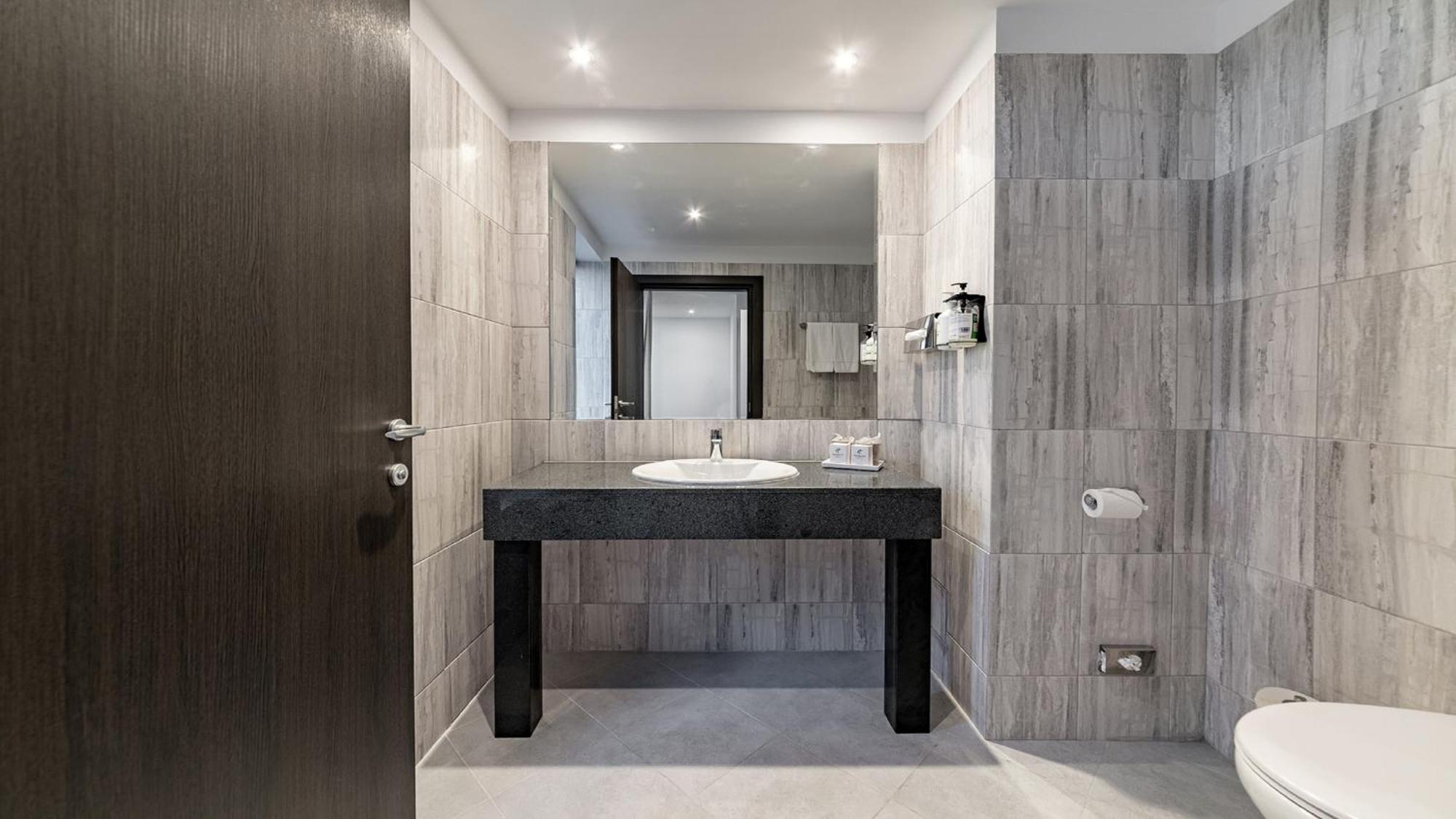 King Suite City View