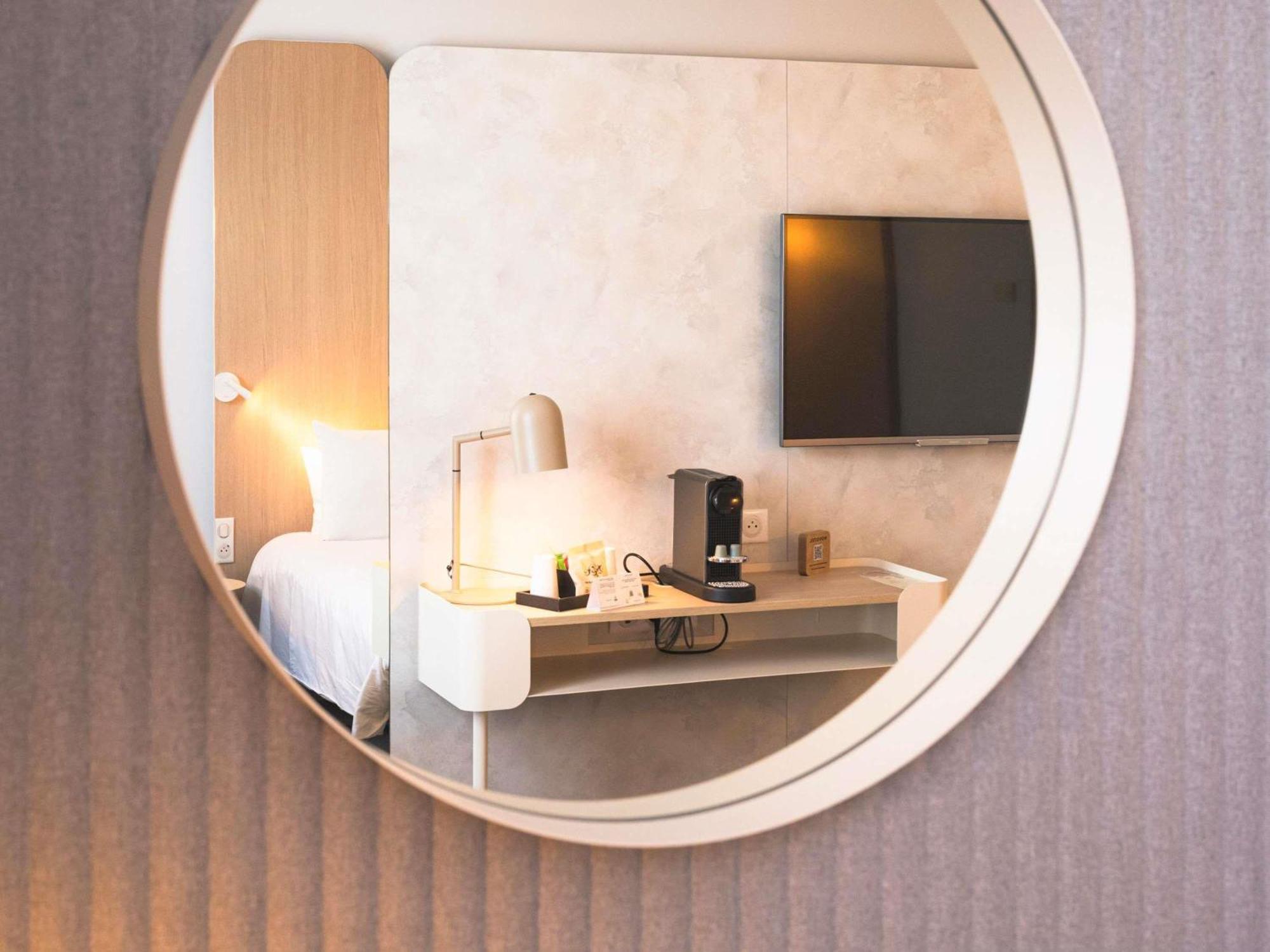 Executive King Room Lake View