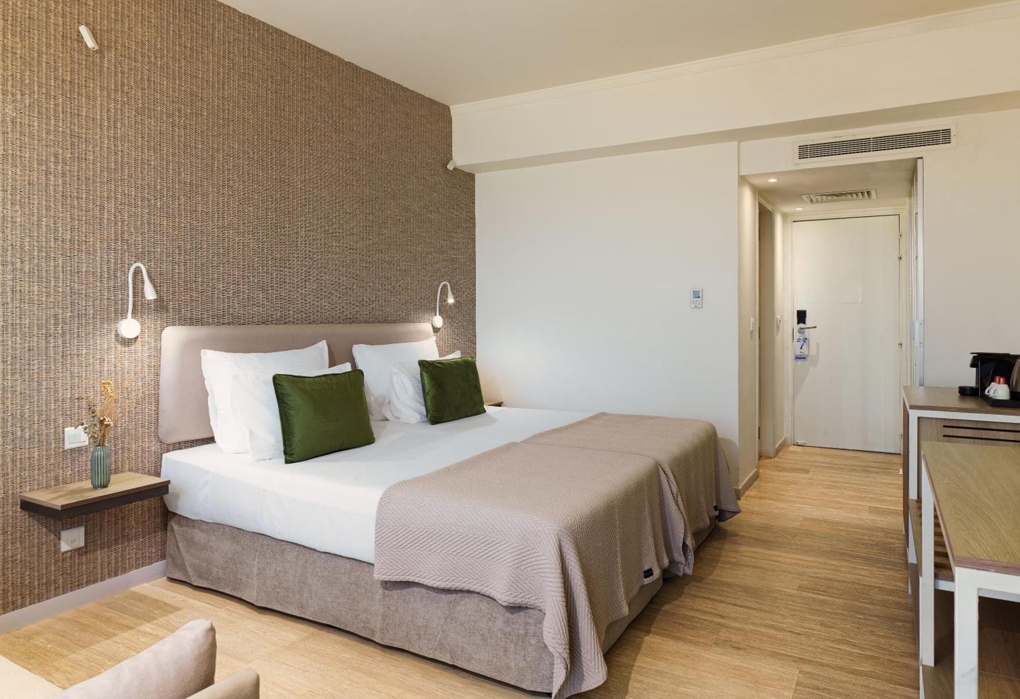 Deluxe Twin Room Sea View