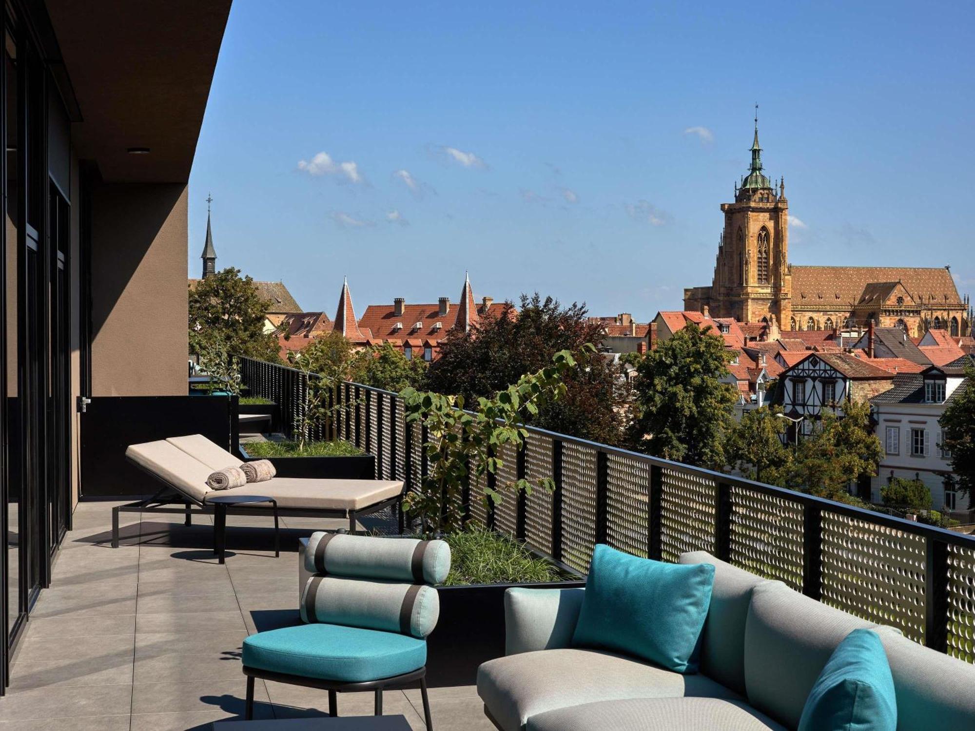 Three Bedroom Penthouse Apartment Terrace Panoramic View