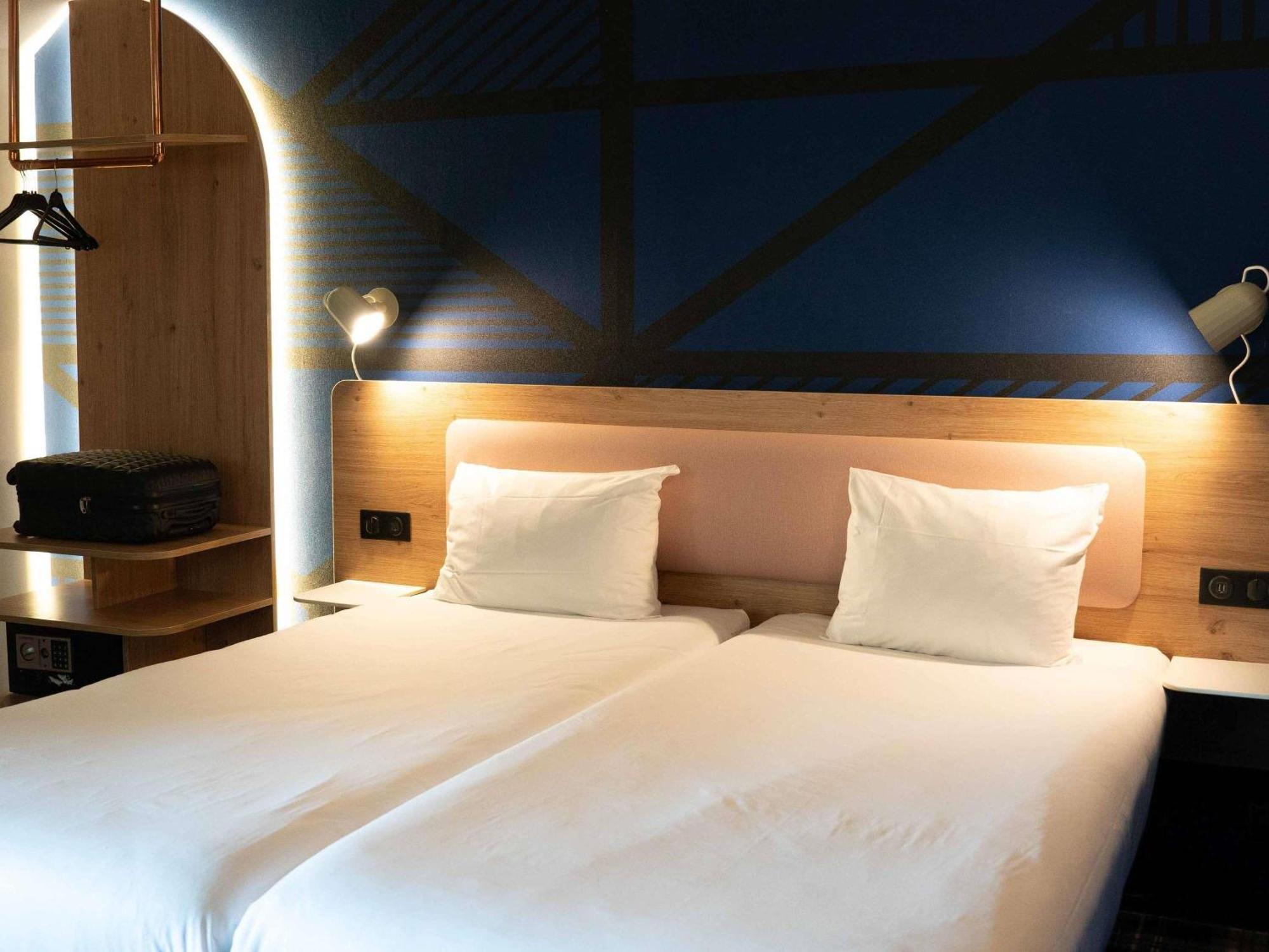 Standard Room Two Single Beds