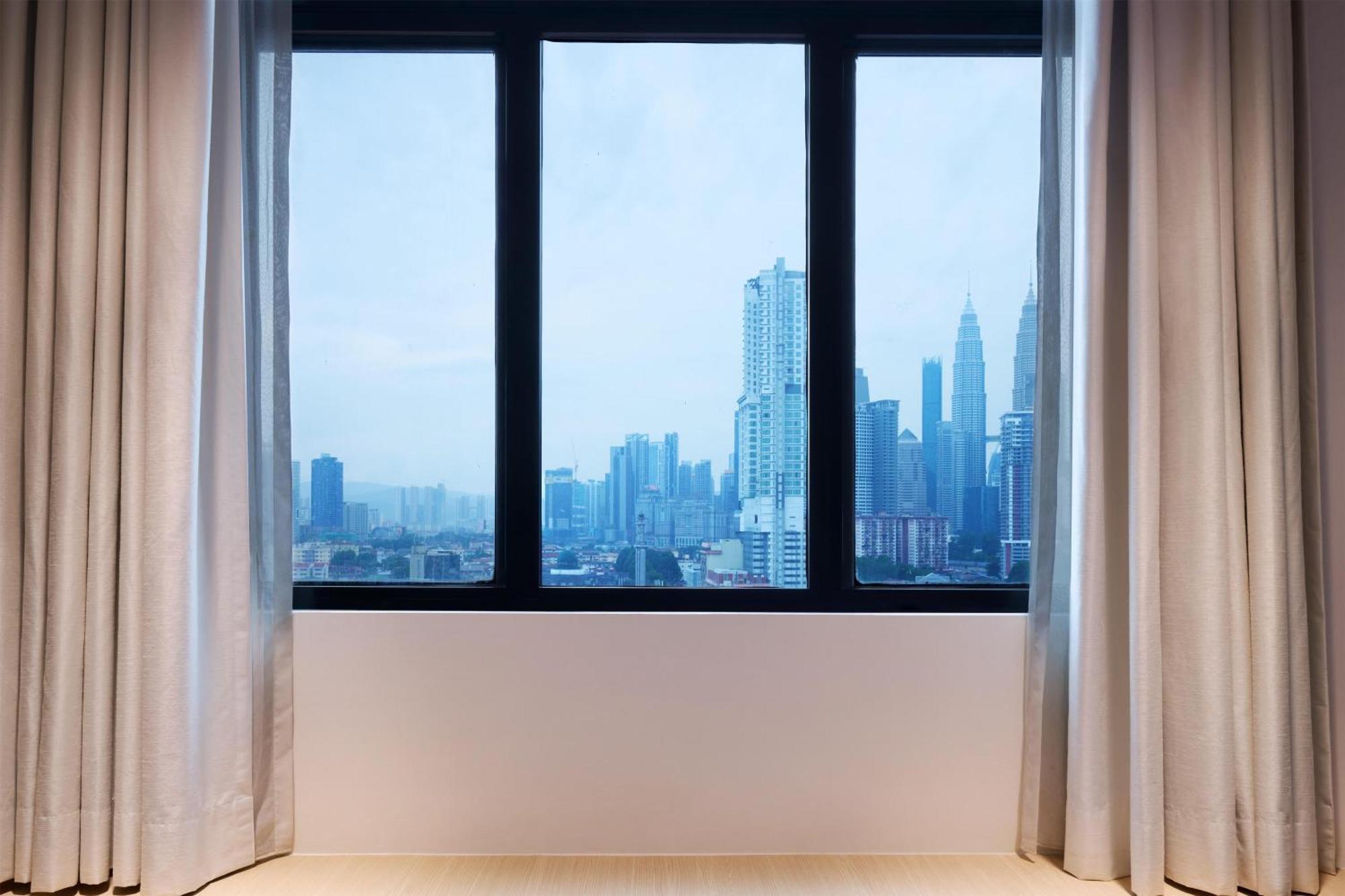 Deluxe Queen Room View
