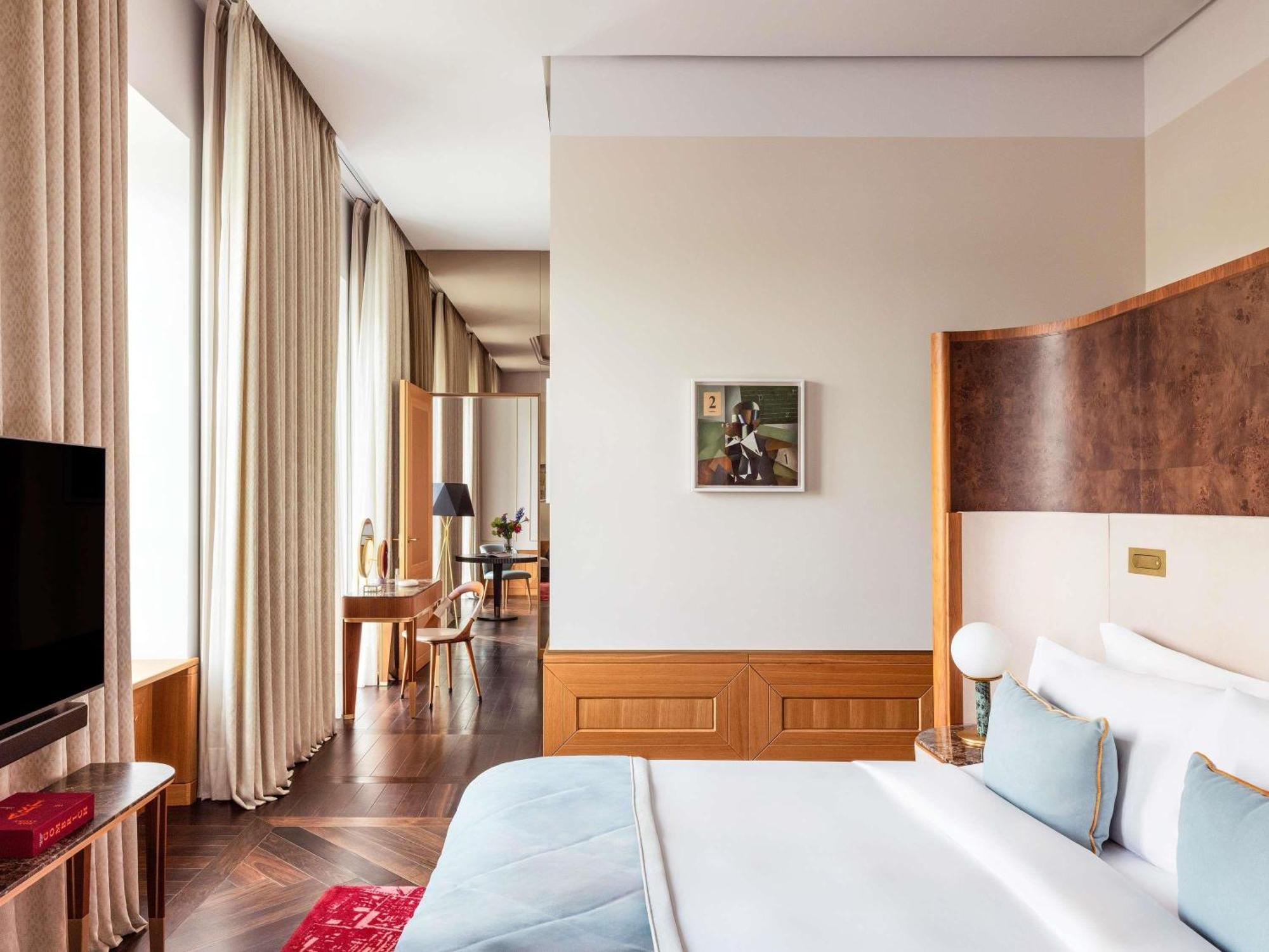 Prestige Suite