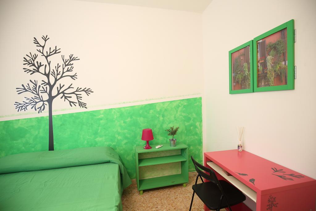 Camera Singola con Bagno Privato