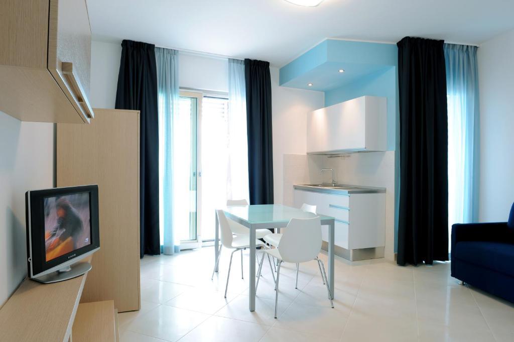 Appartamento con 1 Camera da Letto, Vista Mare e Balcone (4 Adulti)