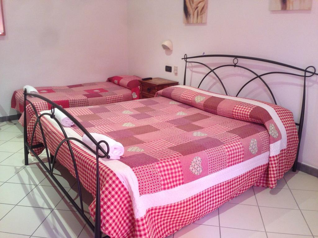 Economy Triple Room