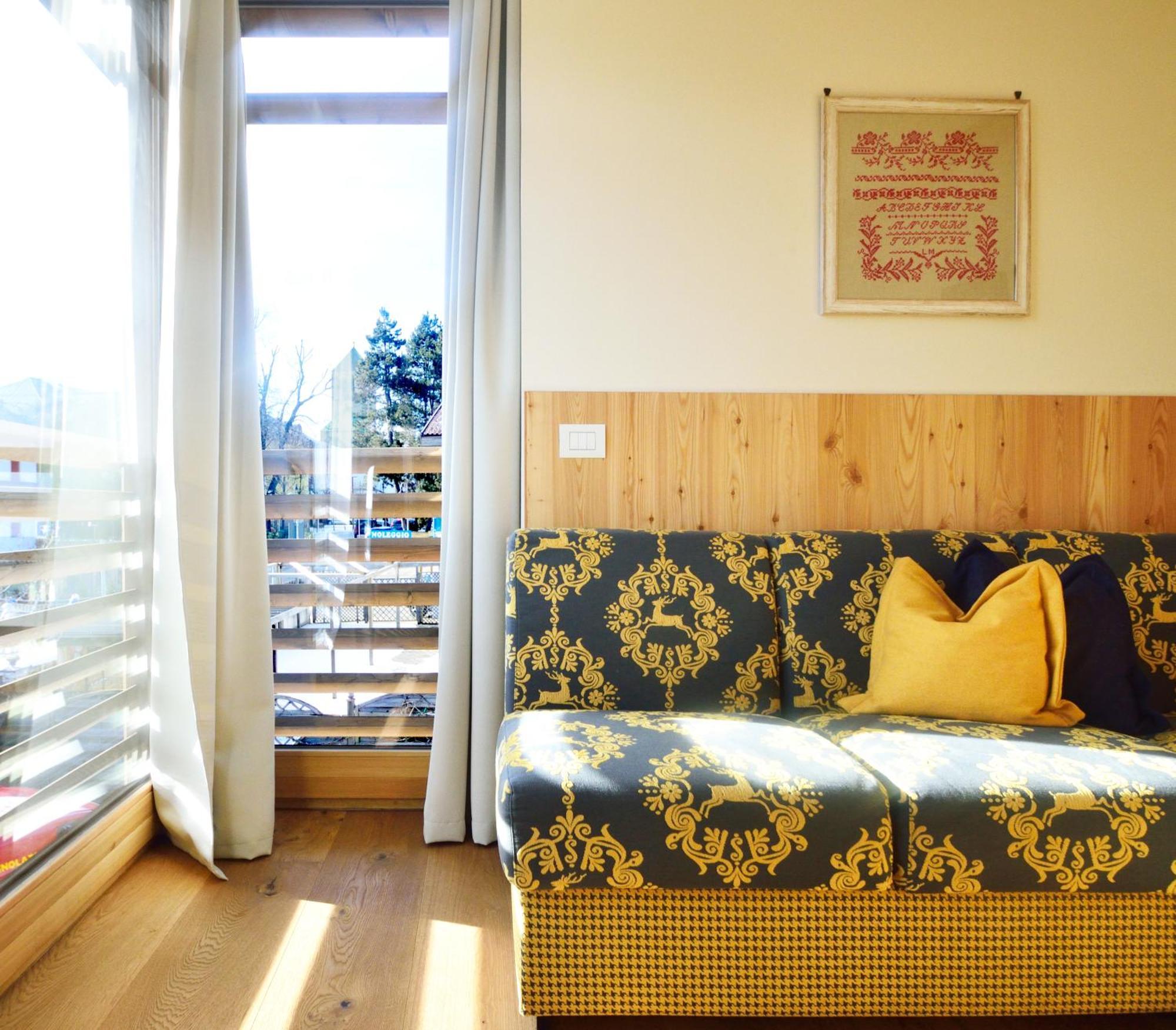 Superior Two-Bedroom Apartment,211290092:JPEG
