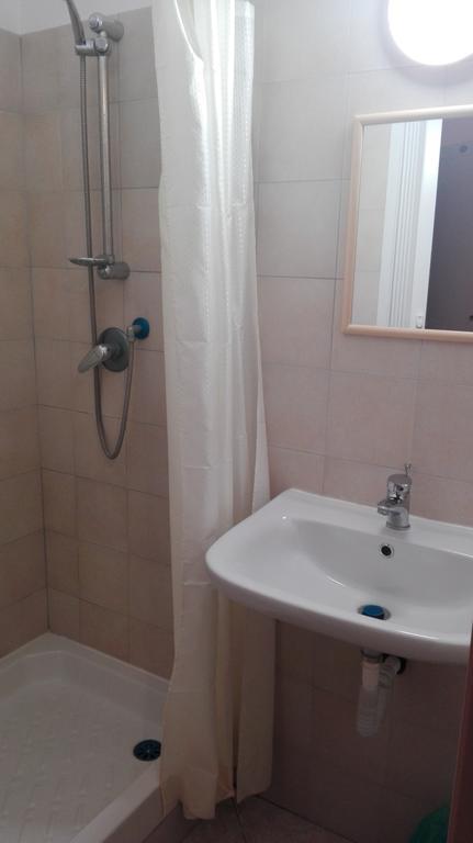 Triple Room with Private Bathroom,363718501:JPEG