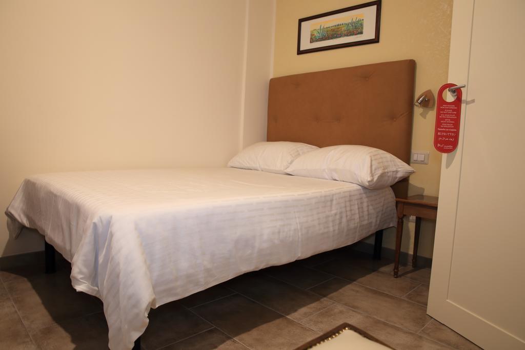 Single Room Private Bathroom