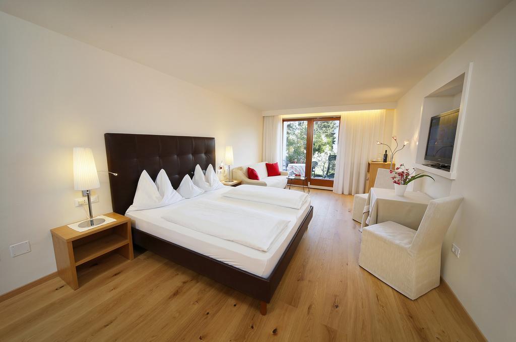 Camera Matrimoniale Con Giardino