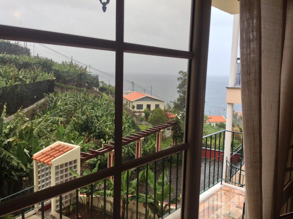 Double or Twin Room Sea View