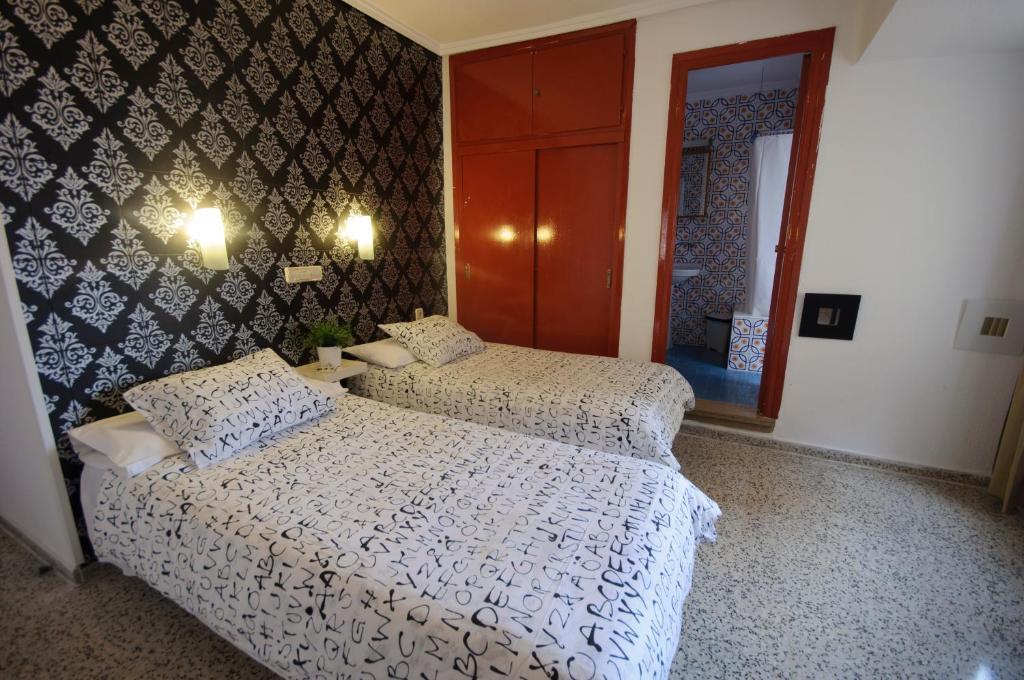 Camera Matrimoniale con Letto Supplementare