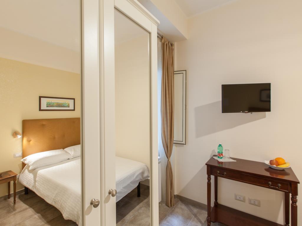 Single Room Private Bathroom
