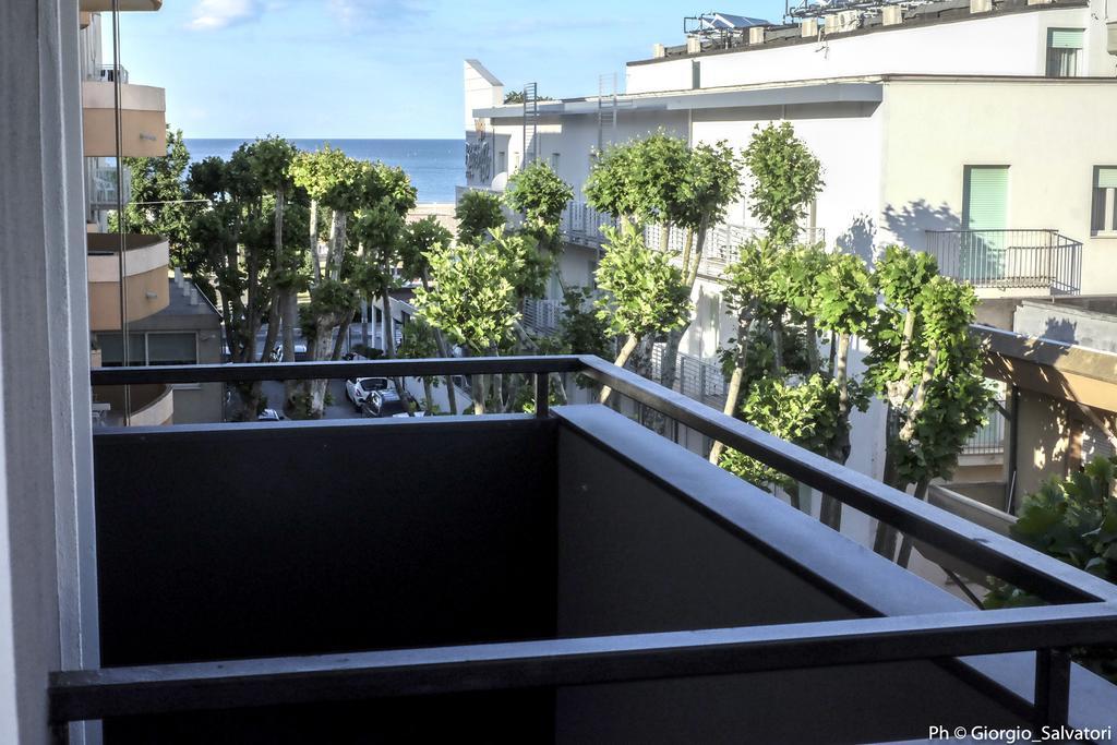Camera Matrimoniale Standard con Balcone