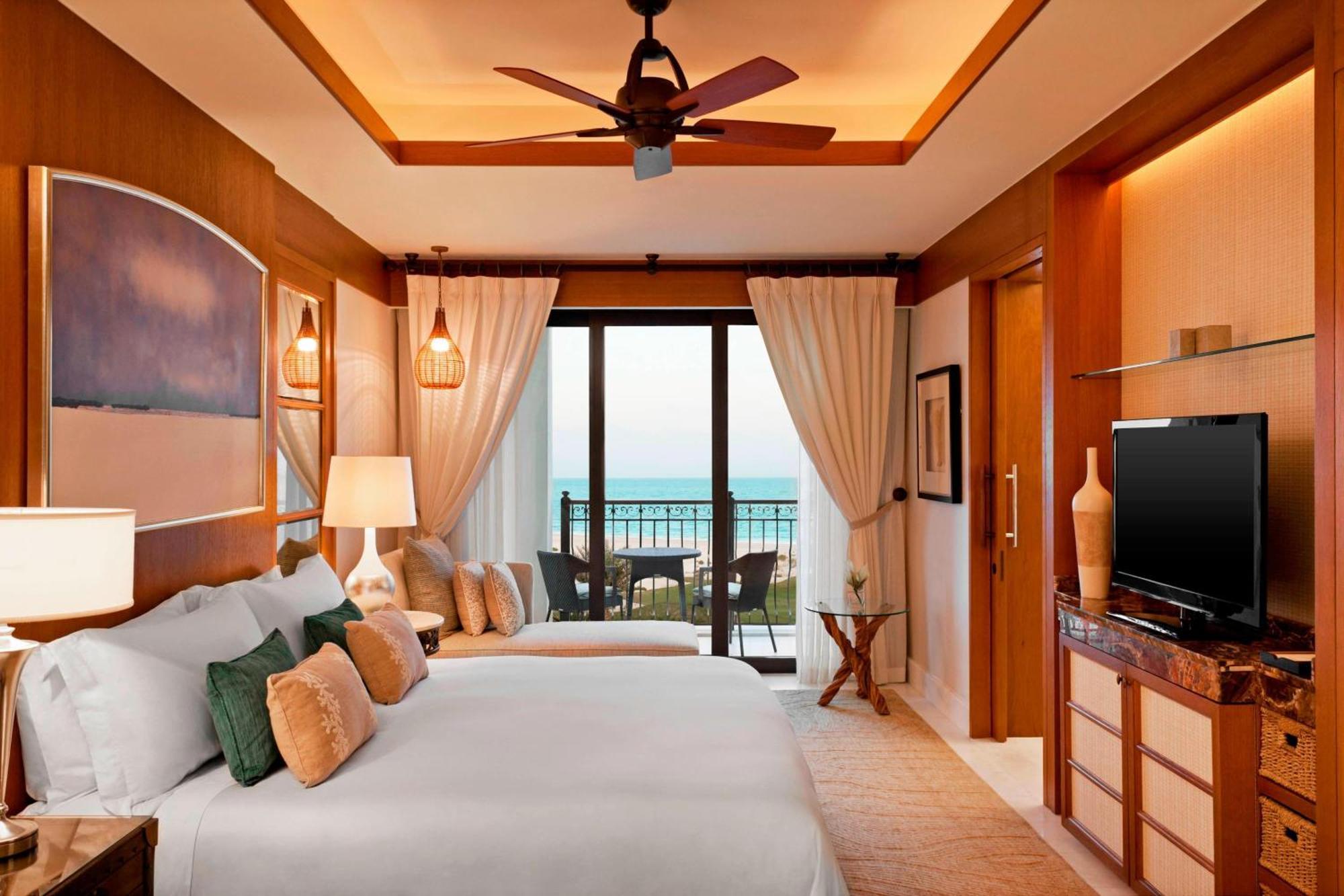 Premium Sea view Room Guest room 1 King Sofa bed Balcony