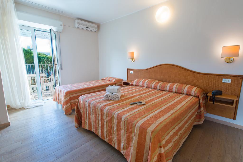 Classic Triple Room,711071722:JPEG