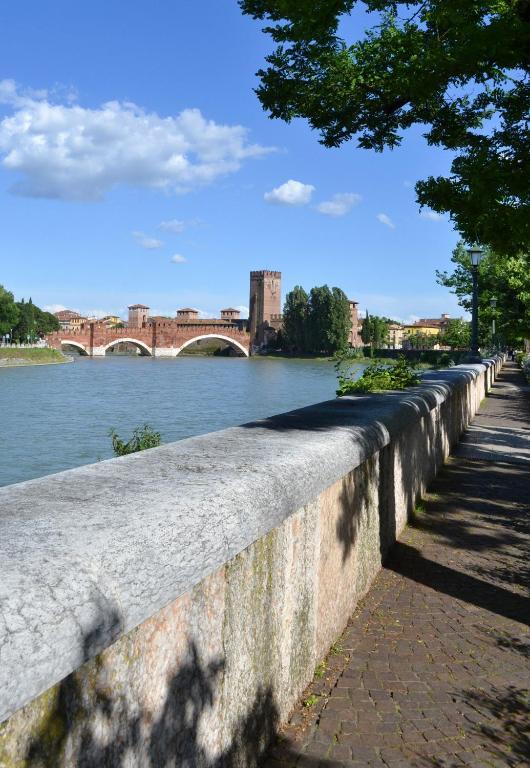Camera Singola con Bagno in Comune