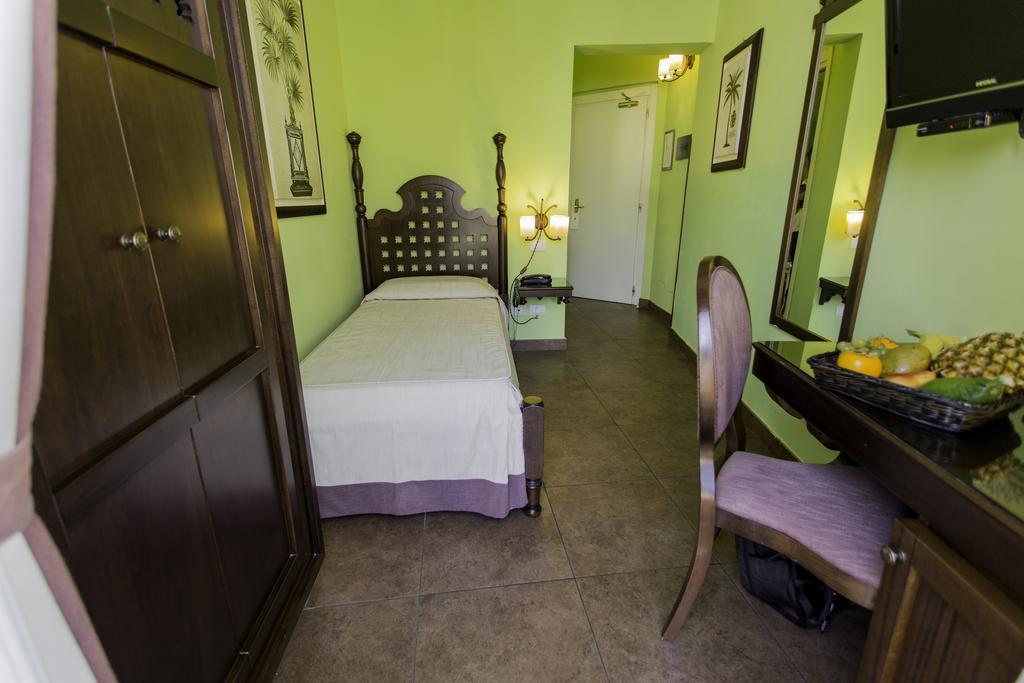 Single Room