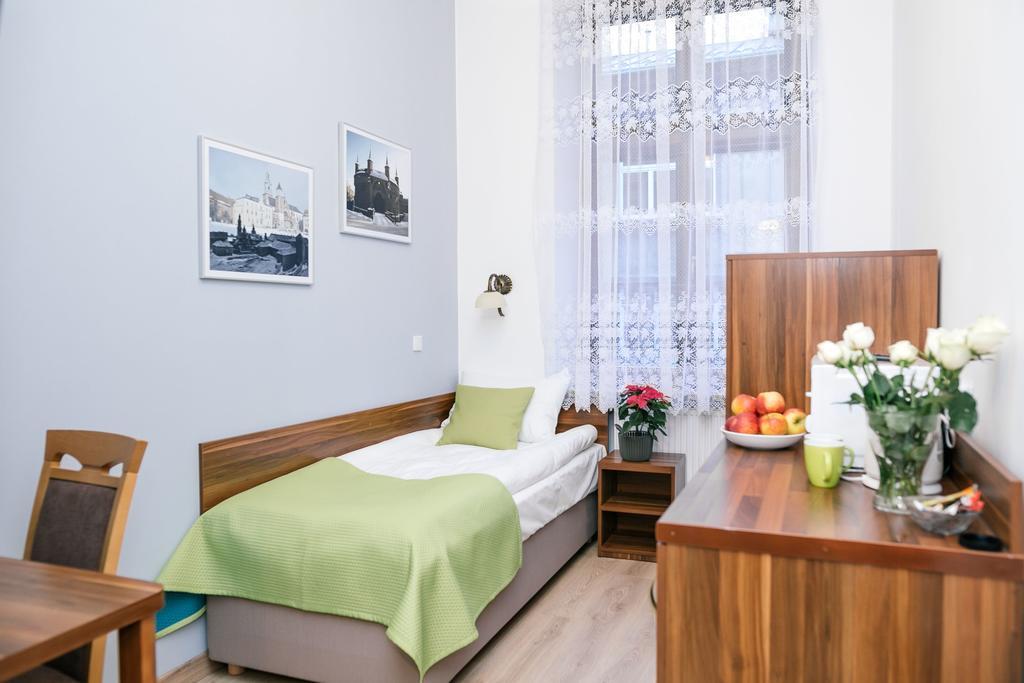 Standard Single Room Bonerowska 2