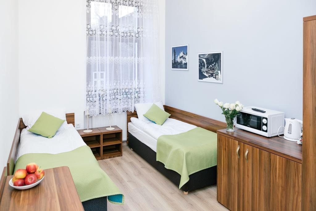 Standard Twin Room Bonerowska 2