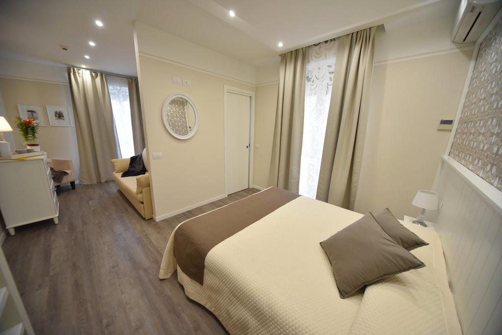 Junior Suite,379847230:JPEG